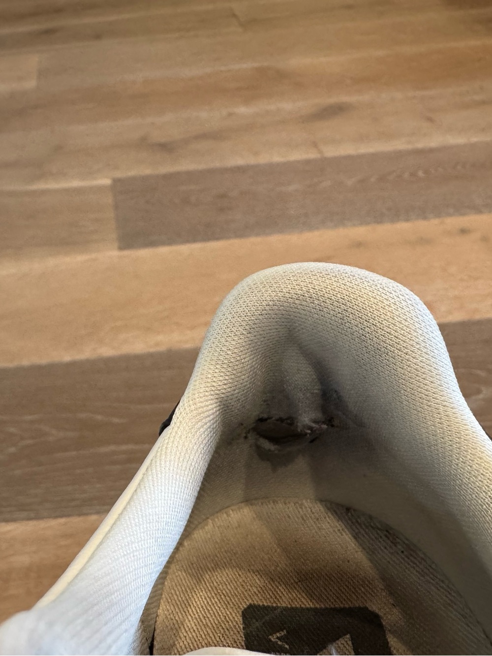 Veja White Leather Low-Top Sneakers with Black V Logo - Picture 8 of 9